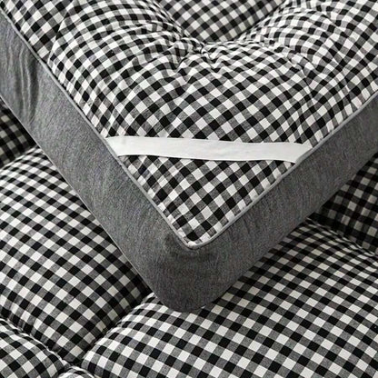 Thick Quilted Mattress Topper - Soft, Warm, Breathable Fiber Filling - Non-Waterproof, Woven Fabric Mattress Topper - Available In All SeasonsIdeal For Bedroom, Guest Room, Dorm - 6-8cm Thickness